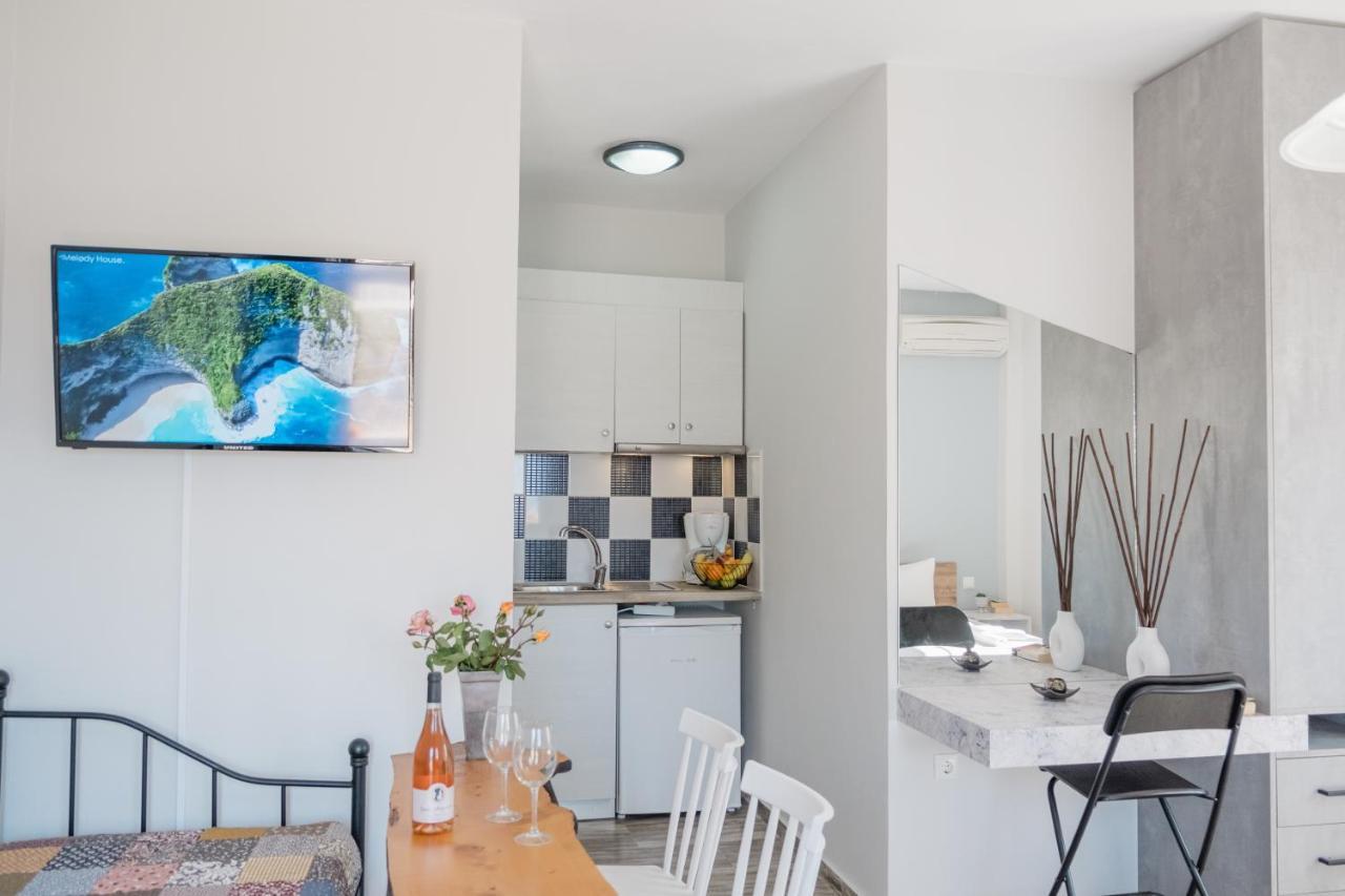 Miramare Apartments Platanias  Exterior photo