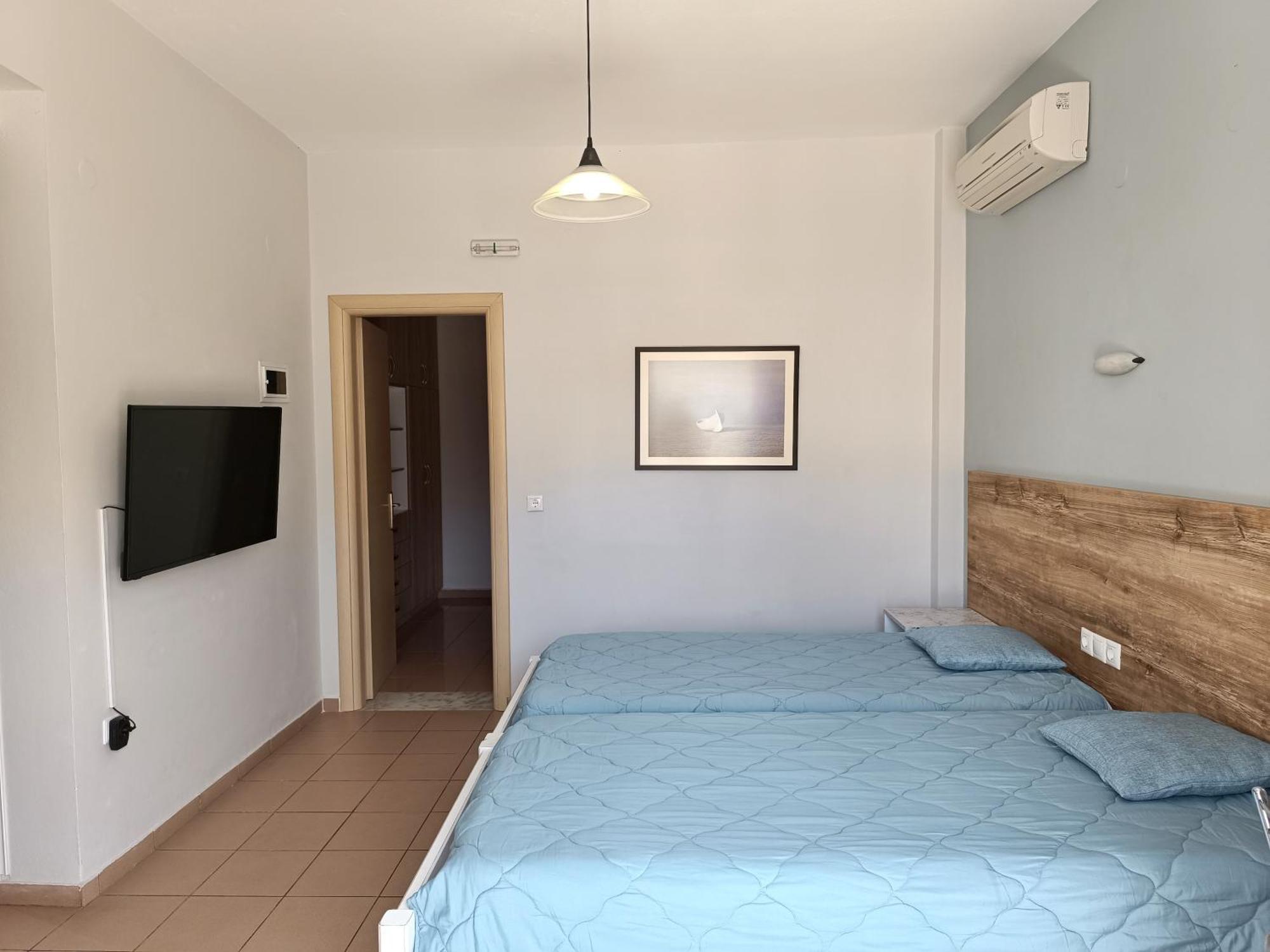 Miramare Apartments Platanias  Exterior photo