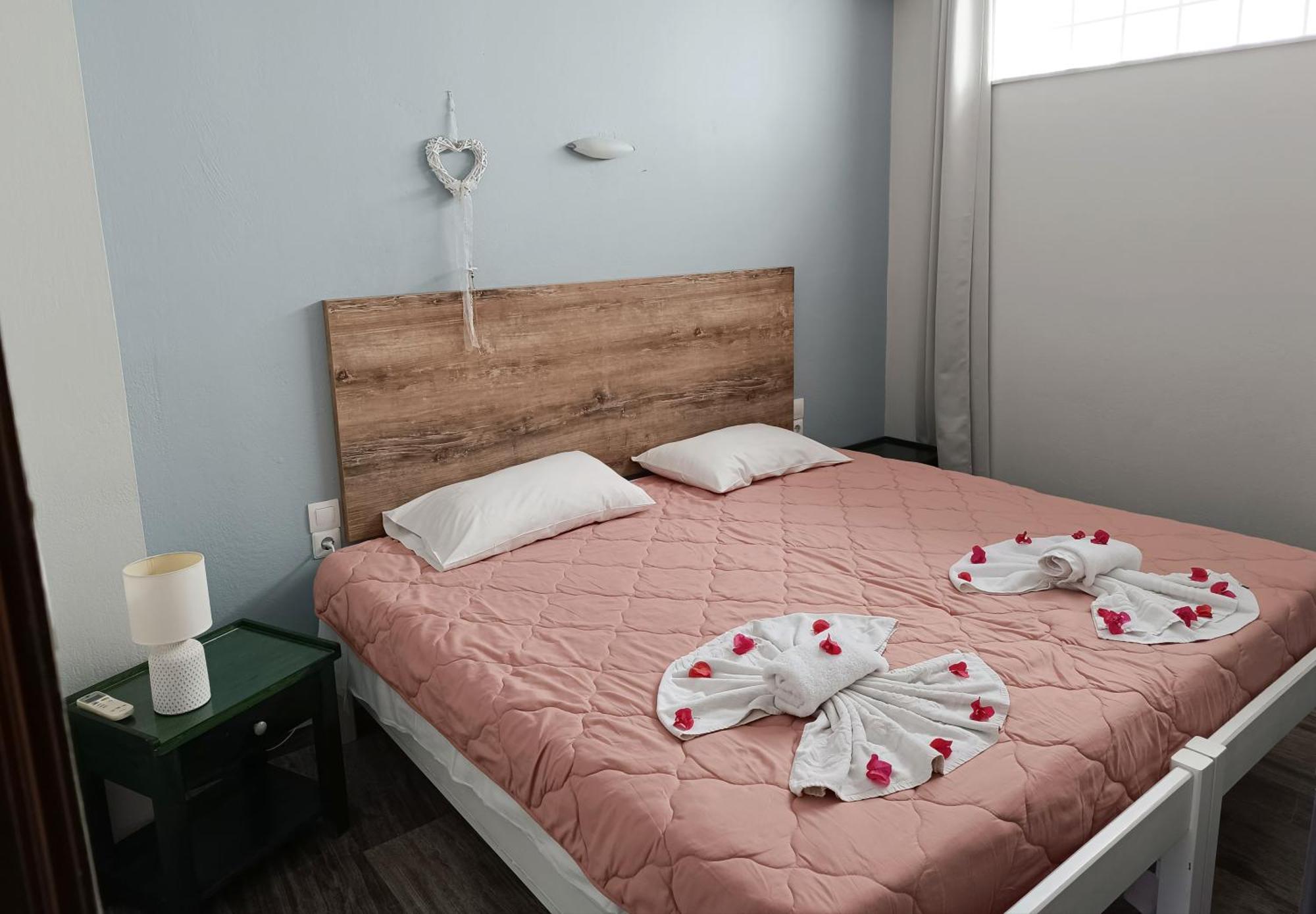 Miramare Apartments Platanias  Exterior photo